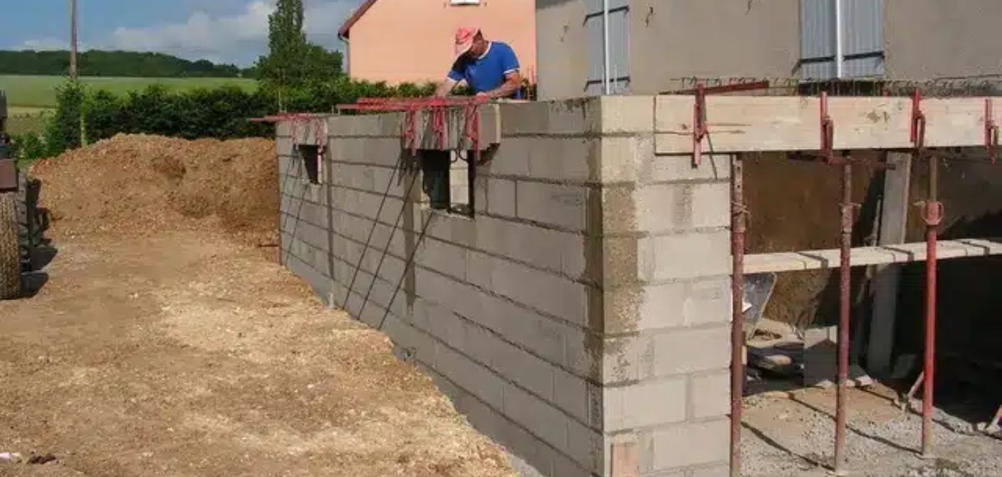 Agrandissement en parpaing, clé en main ou gros œuvre seul — gros œuvre Haute-Saône