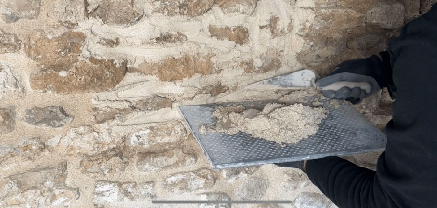 Rejointoiement de mur en pierre — gros œuvre Haute-Saône